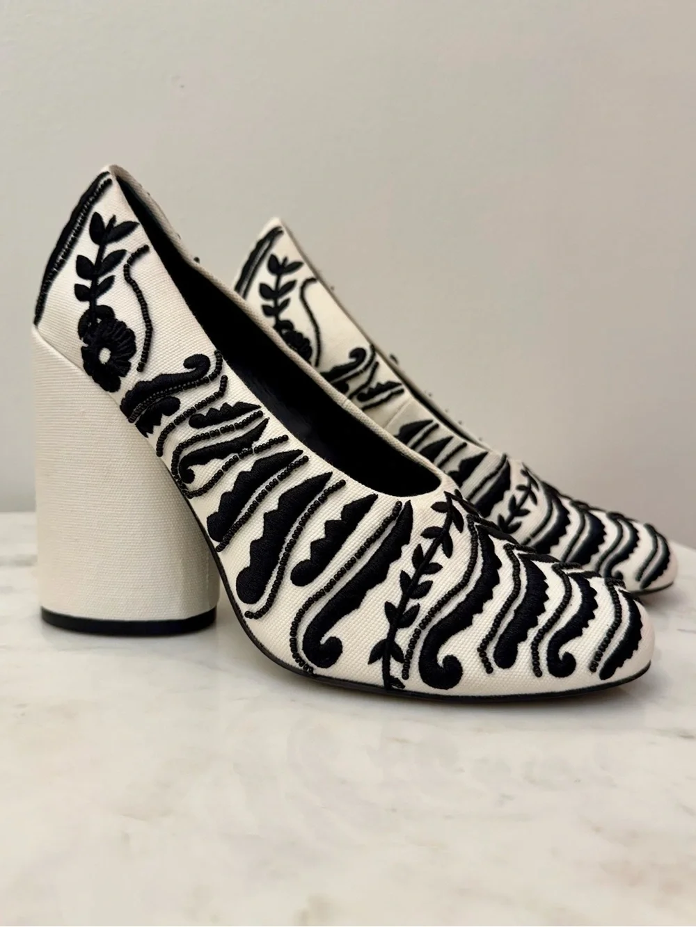 TORY BURCH LUCIA EMBELLISHED BLOCK HEEL PUMPS EMBROIDERED BEADED